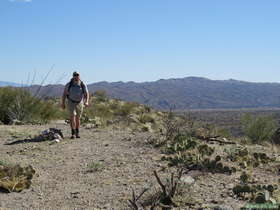 Shaun hiking along AZT Passage 14.