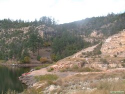 The road down to Chevelon Lake.