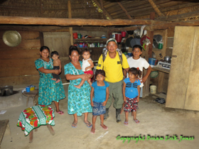 Jose, Hilda, Atacalia and their various children