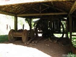 An old part of the coffee plantation, a water-wheel driven mill.