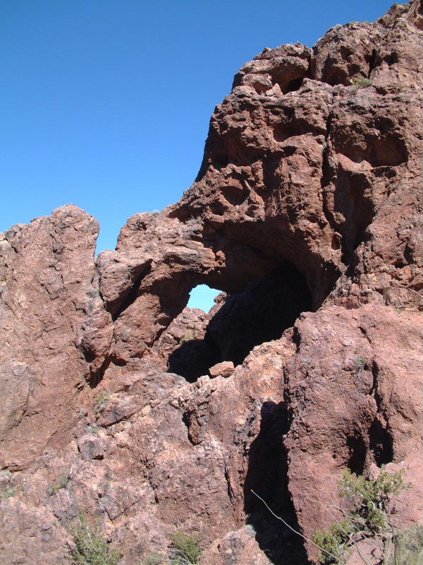 An arch at the very top of Arch Canyon.